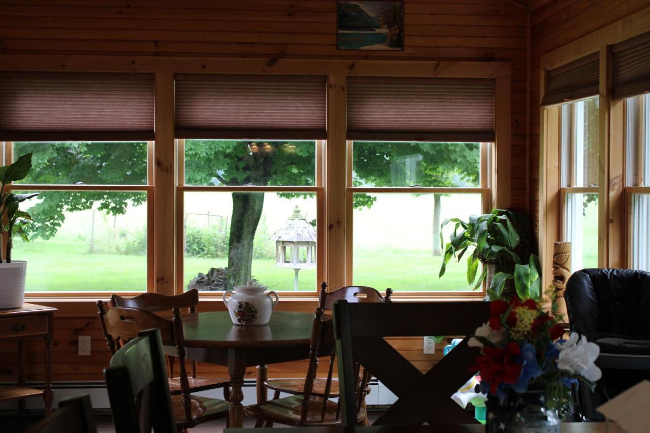 Villa Maple Leaf Acre Williston Exterior foto